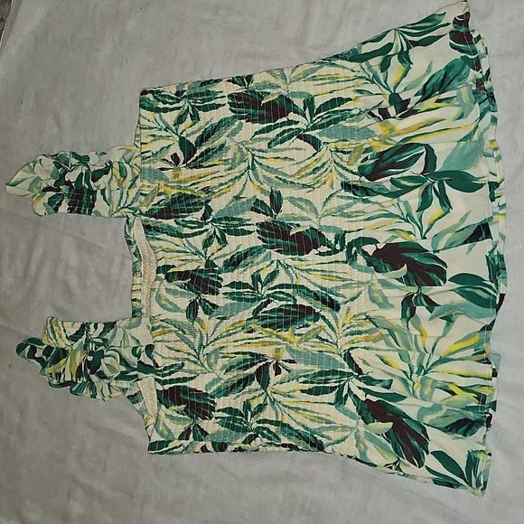 Torrid Peplum Washable Crinkle Gauze Smocked Tank Top 2X - Picture 9 of 10